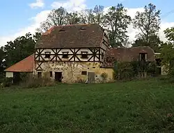 Lnáře, špýchar zemědělského dvora Anín.jpg