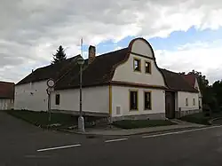 Lnáře, usedlost čp.140.jpg