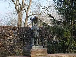 Medvědí socha 30. let, Růžová zahrada Drážďany