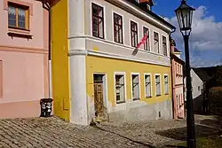 Loket Kostelní 11 (1).jpg