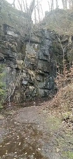 vodopád na konci lomu