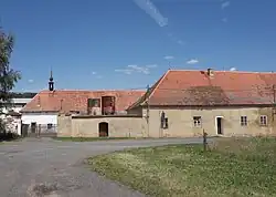 Hospodářský dvůr Lomany