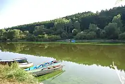 Pohled na Jistec přes řeku Otavu od Louky