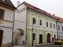 Louny, dům U Bílého jednorožce, Pivovarská čp.28.JPG