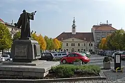 Mírové náměstí a pomník mistra Jana Husa