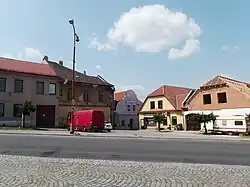 Luže, náměstí západ.JPG