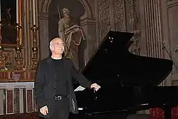 Ludovico Einaudi v Quirinal Palace (2004)