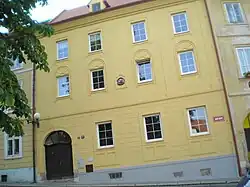 Měšťanský_dům,_Jánské_nám.13,_Cheb.JPG