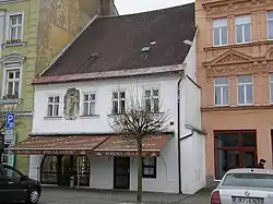 Měšťanský dům, Staré nám. 9, Ostrov (okr. K.Vary).jpg