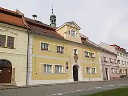 Měšťanský dům č.144, radnice, Žlutice.jpg