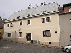 Měšťanský dům č.51, Žlutice.jpg