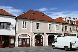 Měšťanský_dům_(Beroun)_Husovo_nám_41_(2).jpg