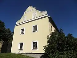 Měšťanský dům - Na Kopci 4; průčelí (Besednice).JPG