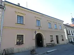 Měšťanský dům - nám. Republiky 43 (Nové Hrady).JPG