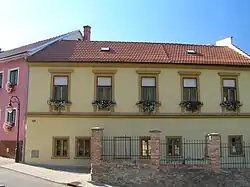 Měšťanský dům pod starou farou(Lomnice) 1.JPG