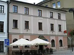 Měšťanský dům s dvorním křídlem u čp. 48 (Šternberk), Horní náměstí 49.JPG