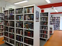 Město, oddělení pro dospělé