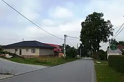 Hlavní ulice, směr Žďár nad Sázavou