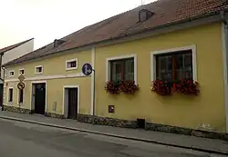 Městský dům - Česká 62 (Nové Hrady).JPG