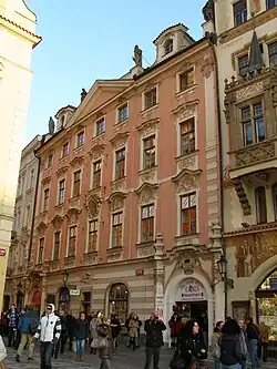 fasáda do Celetné ulice (stav z roku 2012)