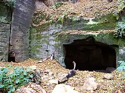 Mšeno, Debř, skalní byt.jpg