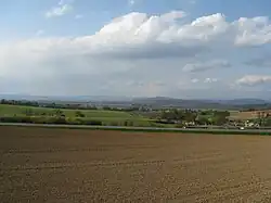 MB pohled S směrem od Třesína (severní část CHKO Litovelské Pomoraví)