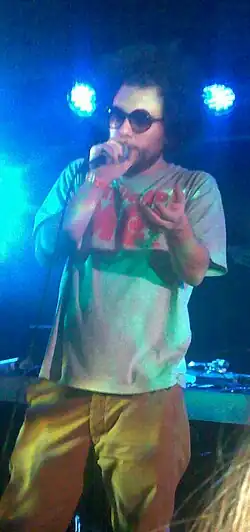 MC Gey na koncertě v Rock Café Praha 14. prosince 2012