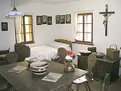 Interiér domku Prokopa Diviše