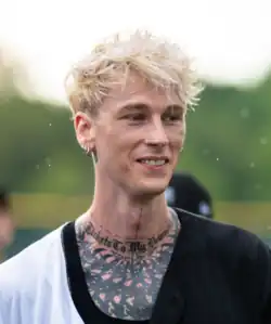 MGK v roce 2023