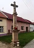 Památkově chráněný kříž, datovaný 1831