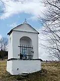 Kaplička severně od vsi