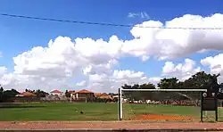 Hřiště a zástavba v Magšimim