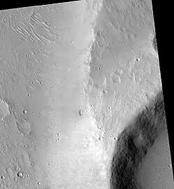 Údolí Maja Valles (HiRISE)