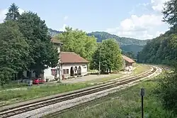 Kolejiště a budova stanice Majdanpek na síti IŽS