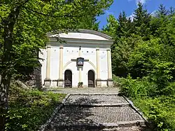 Malé Svatoňovice - kaple Božího hrobu v Mariánském sadě.jpg