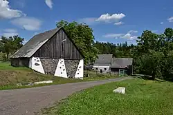 Střed osady s usedlostí čp. 15