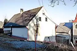 Malý Hrzín usedlost čp. 8 duben 2020 (1).jpg