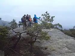 Malý Vlhošť v oparu