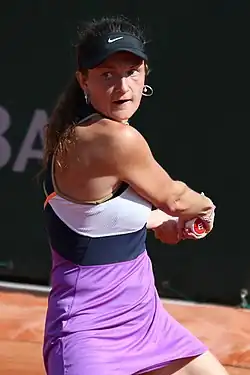 Jesika Malečková v kvalifikaci French Open 2022