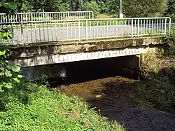 Manušice, most přes Šporku nedaleko areálu bývalého mlýna