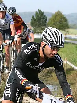 Manuel Fumic na závodě v Münsingenu v roce 2005