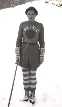 Marie Markéta Podstatzká-Lichtenštejn v dresu SK Telč (okolo roku 1935)