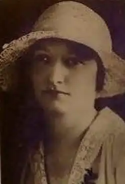 Manželka Jaroslava Starého Marie na fotografii ze školního tabla