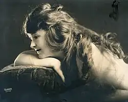 William McKenzie Morrison: Martha Morton, vaudeville actress