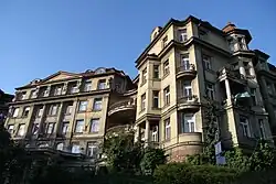 Ústav pro péči o matku a dítě, Podolí, Praha, kde Raja 53 let pracovala