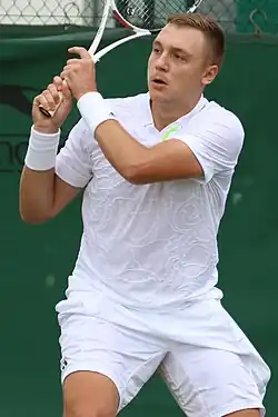 Hamad Medjedović v kvalifikaci Wimbledonu 2023