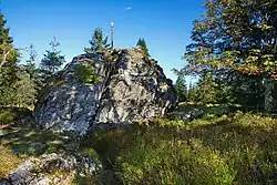 Vrcholový skalní blok Medvědí hory