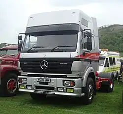 2. série: „SK Deflektor“ s výraznými větrnými deflektory po stranách, 1994–1998