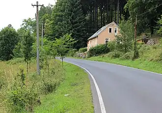 Silnice II/221 u Pstruží