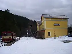 Motorový vůz 810 v Merklíně